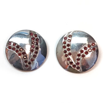 Sterling Silver Victory Earring w/Faceted Garnet Inlay 1"