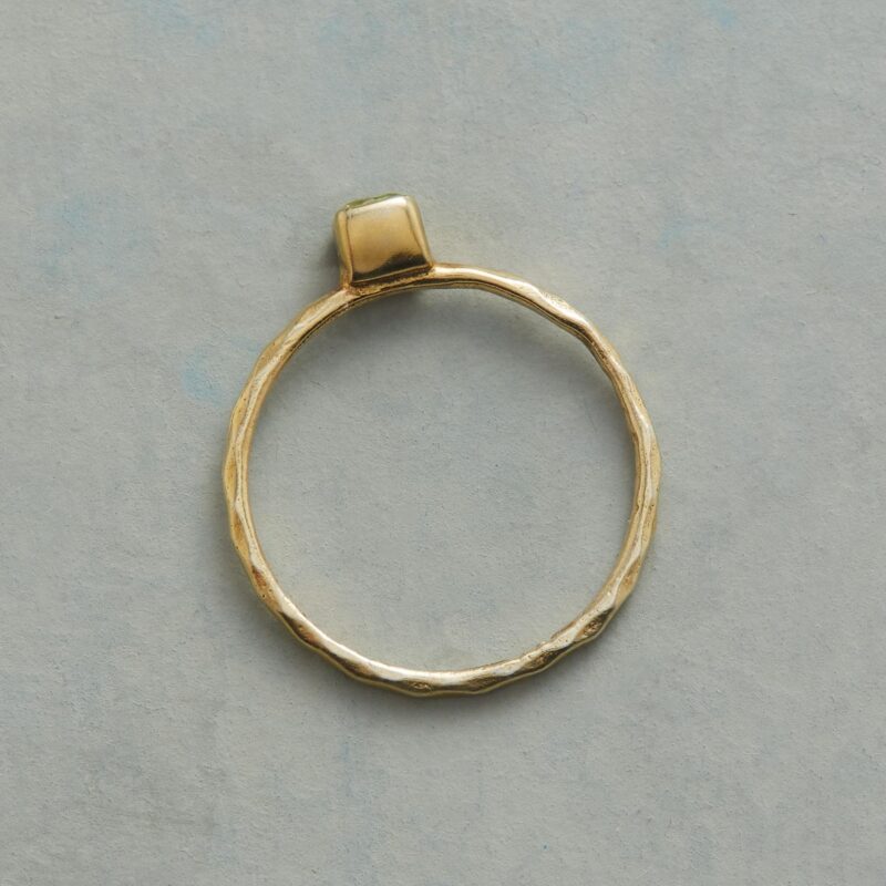 Peridot Ring with Hammered Band - Image 2