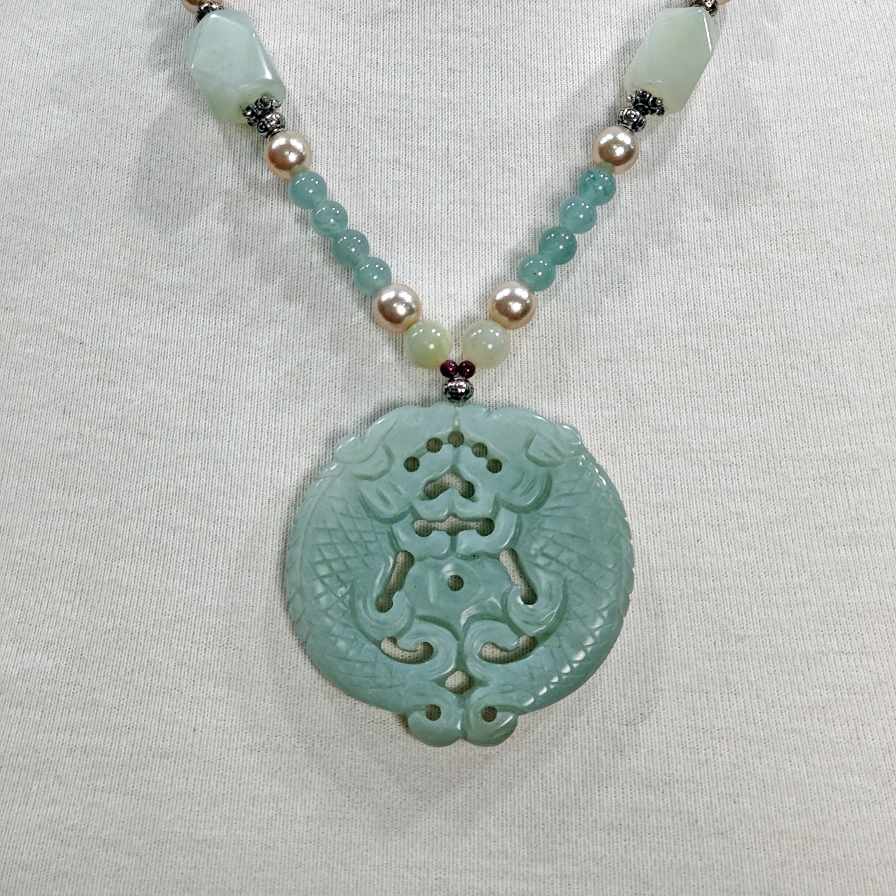 Chinese Jade Disk Necklace by Alexandra Watkins | _18K _22k _Contemporary  Estate _insale alexandra watkins fabric gold jade necklace