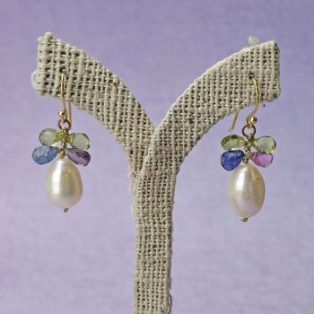 Blue Sapphire & Pearl Earring