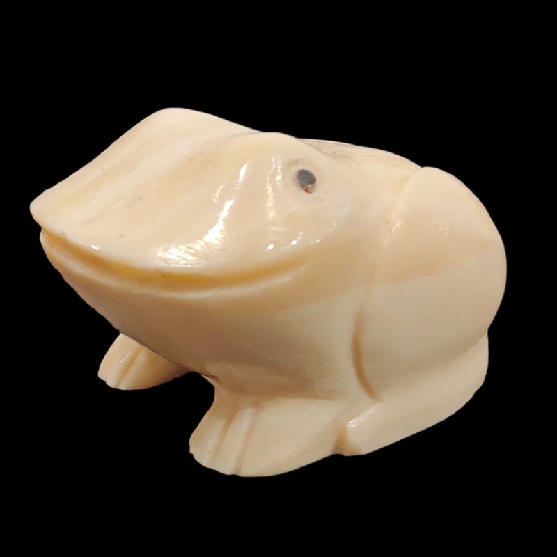 Hand Carved Frog Netsuke