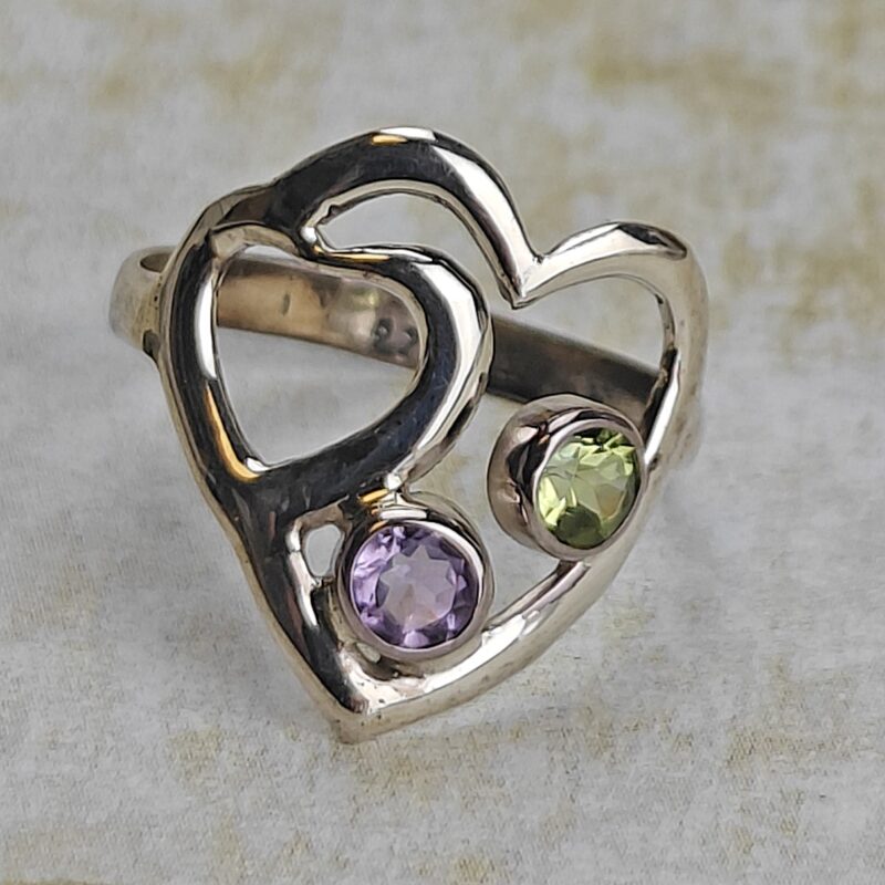 Double Heart SS Ring w/Amethyst & Peridot (Size 8)