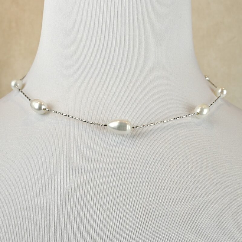 Pearls on Chain Necklace - Image 3